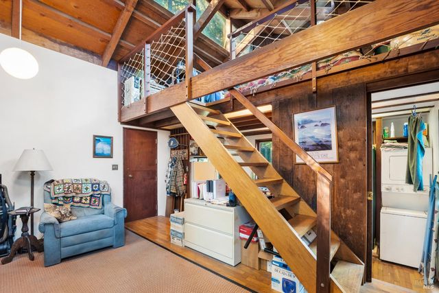 2081 Joy Rd, Occidental, CA 95465