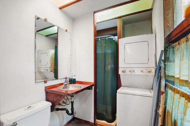 2081 Joy Rd, Occidental, CA 95465