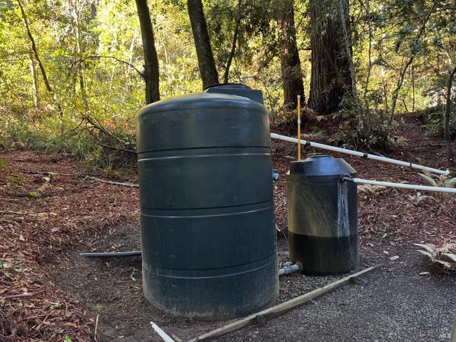 2081 Joy Rd, Occidental, CA 95465