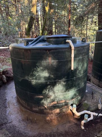 2081 Joy Rd, Occidental, CA 95465