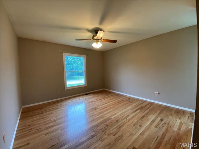 28 Countrywood Drive, St Peters, MO 63376