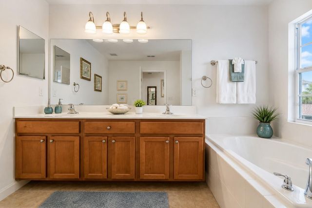 894 ASSEMBLY COURT, Reunion, FL 34747