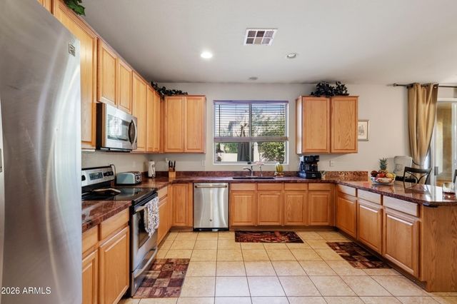 10410 W EDGEMONT Drive, Avondale, AZ 85392