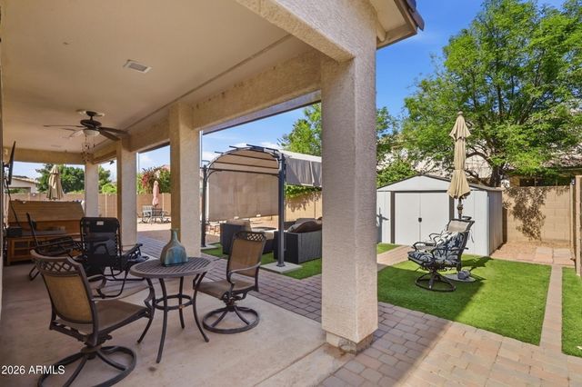 10410 W EDGEMONT Drive, Avondale, AZ 85392