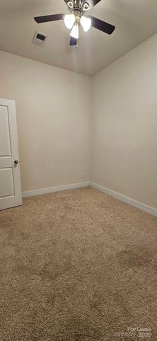 3243 Noda Boulevard, Charlotte, NC 28205