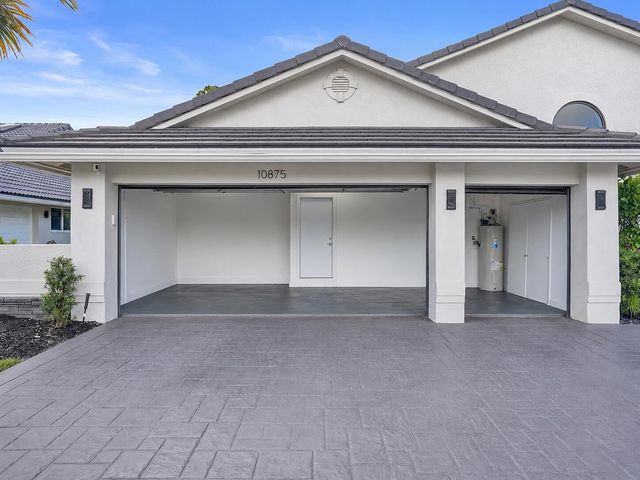 10875 Boca Woods Lane, Boca Raton, FL 33428