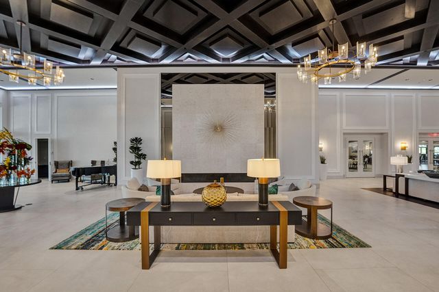 10875 Boca Woods Lane, Boca Raton, FL 33428
