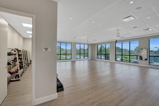 10875 Boca Woods Lane, Boca Raton, FL 33428