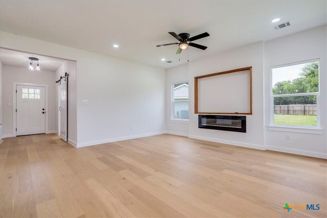 107 Keahi Court, Bastrop, TX 78602