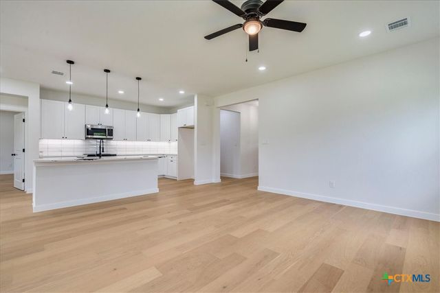 107 Keahi Court, Bastrop, TX 78602