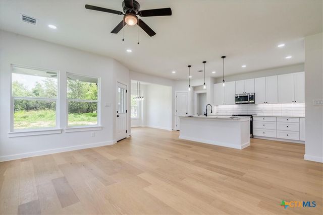 107 Keahi Court, Bastrop, TX 78602