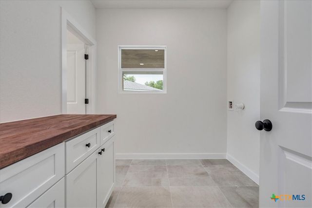 107 Keahi Court, Bastrop, TX 78602
