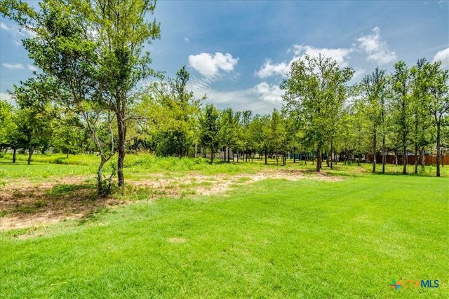 107 Keahi Court, Bastrop, TX 78602