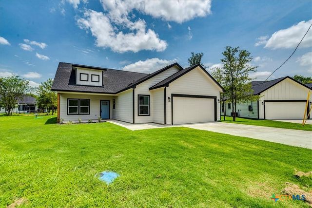 107 Keahi Court, Bastrop, TX 78602