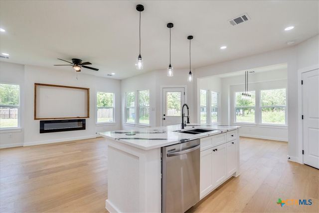 107 Keahi Court, Bastrop, TX 78602