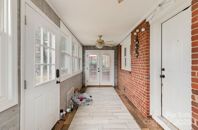 515 S Ashe Avenue, Newton, NC 28658