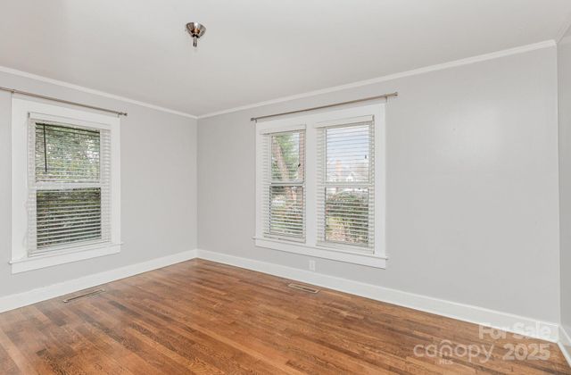 515 S Ashe Avenue, Newton, NC 28658