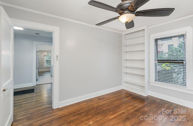 515 S Ashe Avenue, Newton, NC 28658