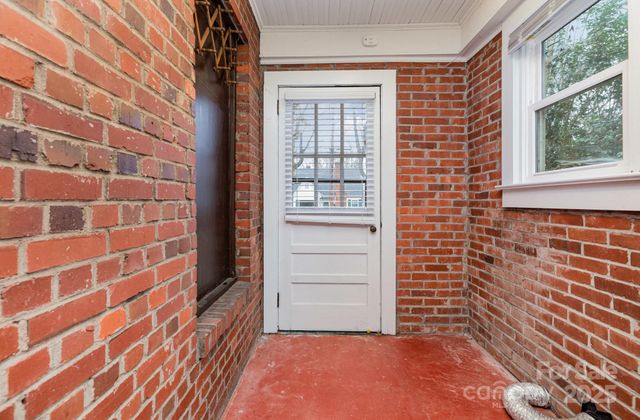 515 S Ashe Avenue, Newton, NC 28658