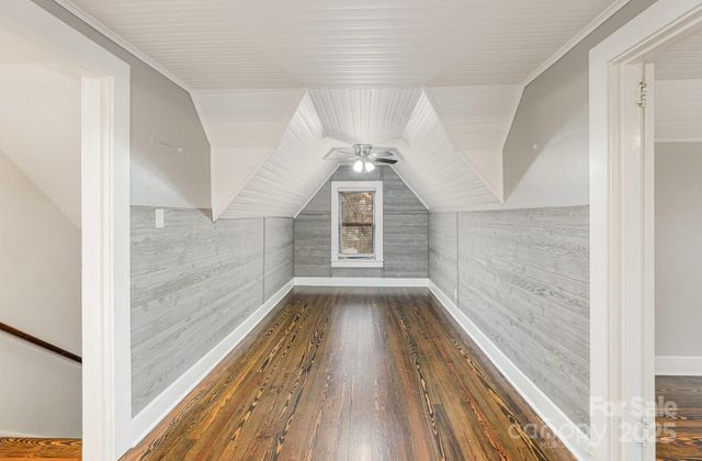 515 S Ashe Avenue, Newton, NC 28658