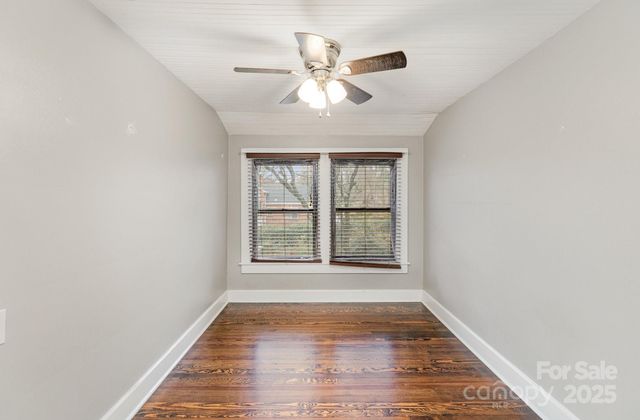 515 S Ashe Avenue, Newton, NC 28658