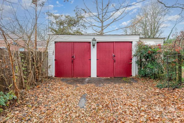 515 S Ashe Avenue, Newton, NC 28658