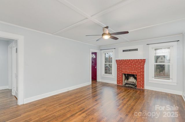 515 S Ashe Avenue, Newton, NC 28658