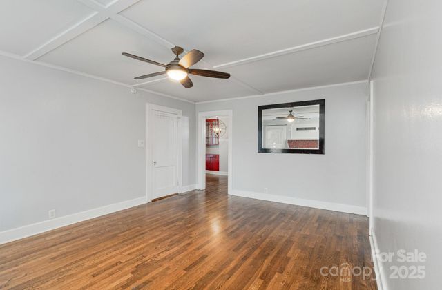 515 S Ashe Avenue, Newton, NC 28658