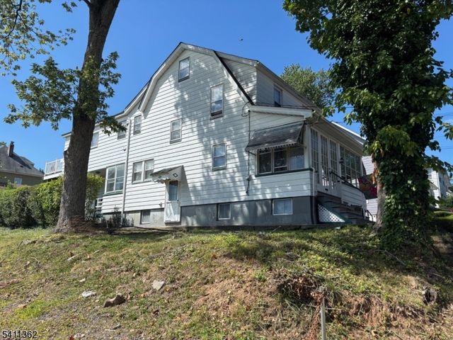 2 Park Dr North, West Orange Twp., NJ 07052