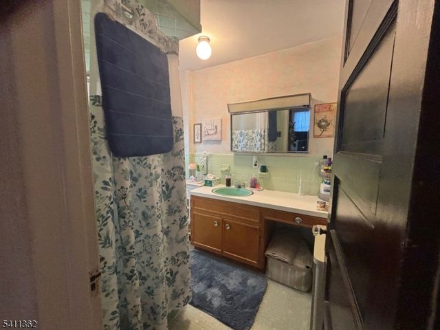 2 Park Dr North, West Orange Twp., NJ 07052