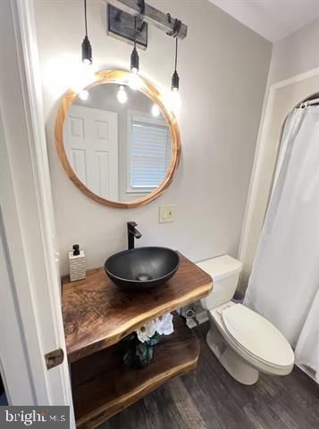 4064 PINE GROVE RD, Stanley, VA 22851