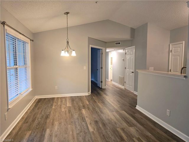 132 Rivertree Lane, Winston-salem, NC 27103