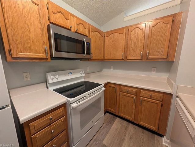 132 Rivertree Lane, Winston-salem, NC 27103