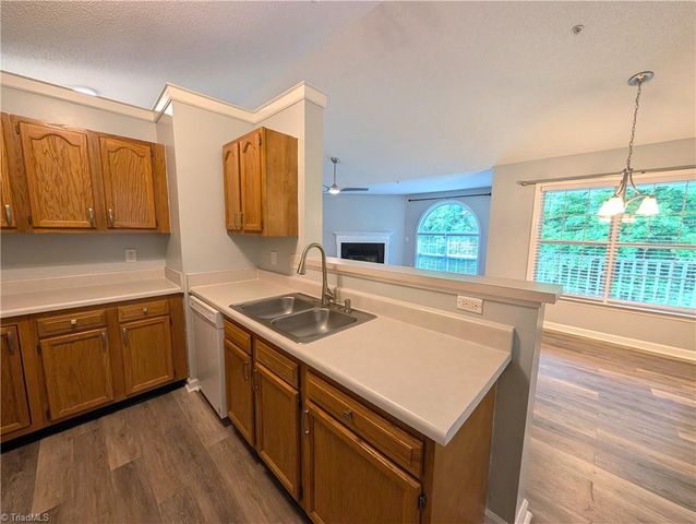 132 Rivertree Lane, Winston-salem, NC 27103