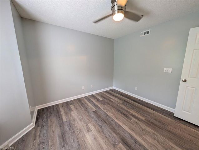 132 Rivertree Lane, Winston-salem, NC 27103