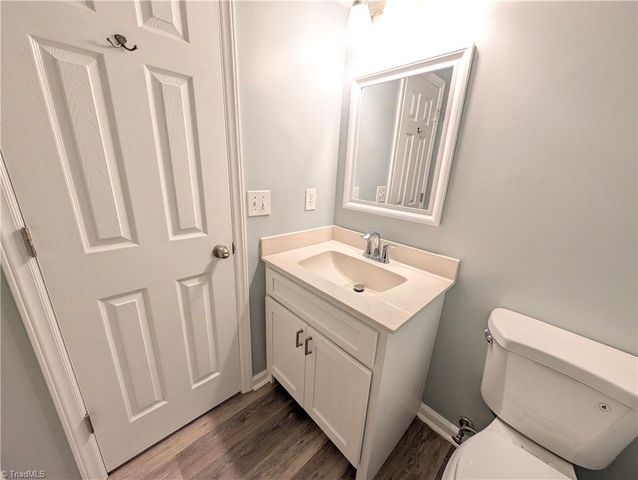 132 Rivertree Lane, Winston-salem, NC 27103