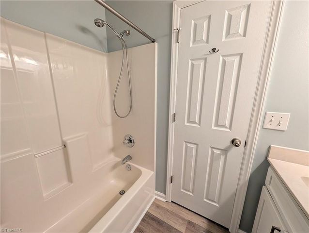 132 Rivertree Lane, Winston-salem, NC 27103
