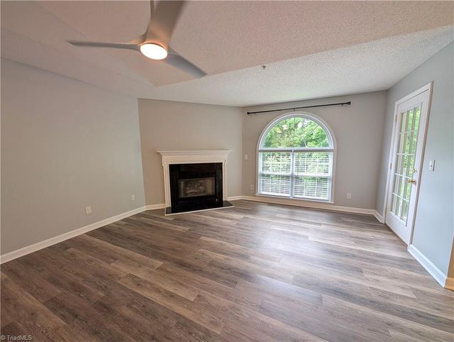 132 Rivertree Lane, Winston-salem, NC 27103
