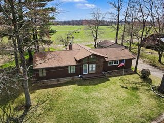 48379 Hill Drive, Decatur, MI 49045