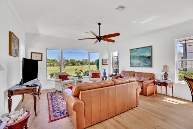 880 Saint James Lane, Vero Beach, FL 32967