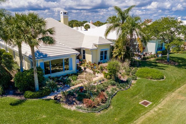 880 Saint James Lane, Vero Beach, FL 32967