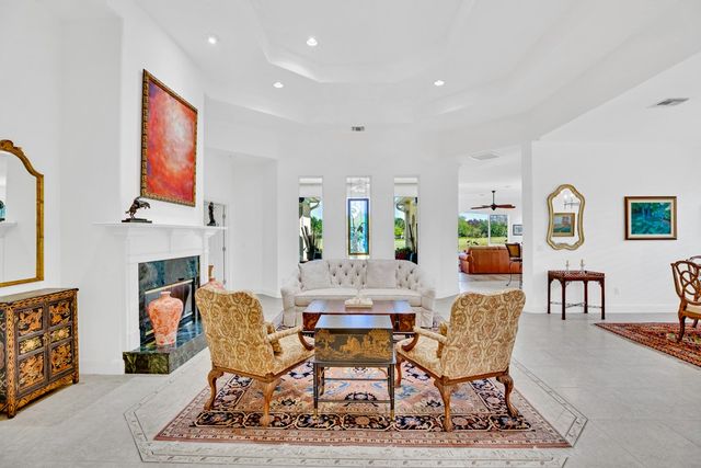 880 Saint James Lane, Vero Beach, FL 32967