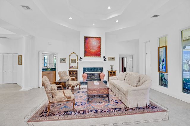 880 Saint James Lane, Vero Beach, FL 32967