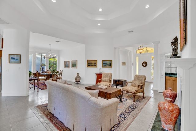 880 Saint James Lane, Vero Beach, FL 32967