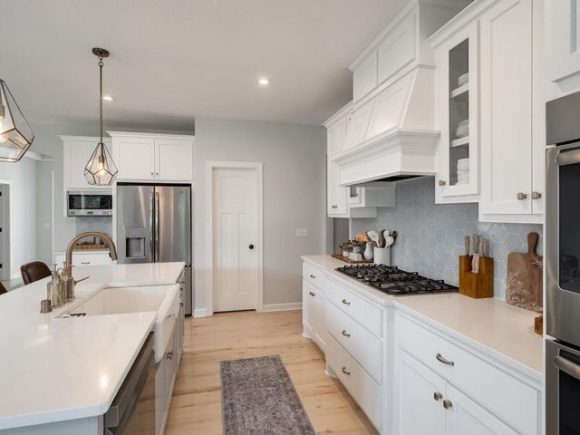 3145 132nd Avenue NE, Blaine, MN 55449