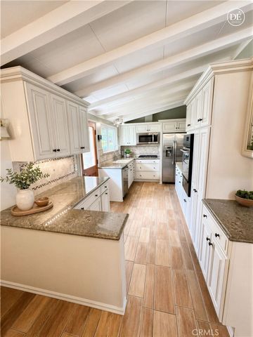 6750 Limerick Avenue, Winnetka, CA 91306