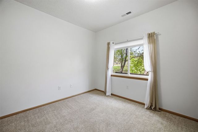 1920 Rockford Road SW 20, Cedar Rapids, IA 52404