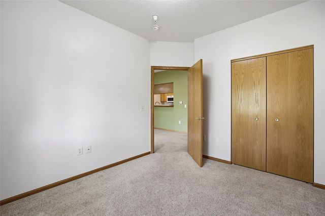 1920 Rockford Road SW 20, Cedar Rapids, IA 52404