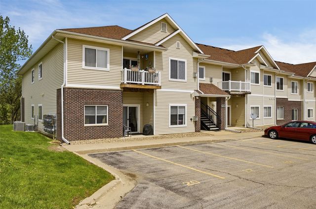 1920 Rockford Road SW 20, Cedar Rapids, IA 52404