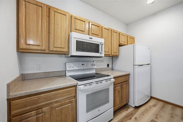 1920 Rockford Road SW 20, Cedar Rapids, IA 52404
